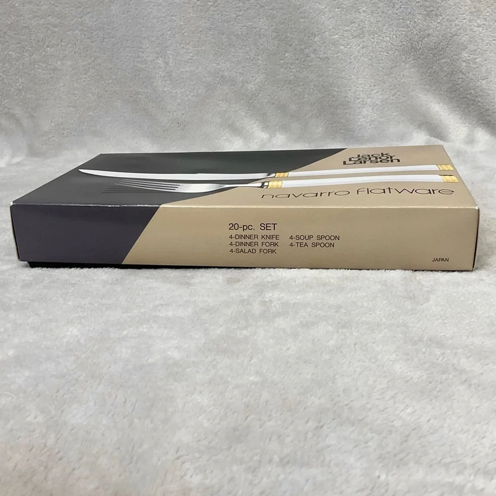 Mikasa Navarro G2590 Flatware 40 Pc Set White & Gold Jack Lenor Larsen HTF